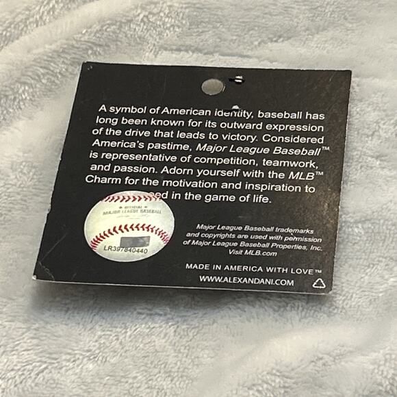 Alex and Ani New York Yankees Primary Cap Logo Charm Bangle Bracelet NWT - Picture 8 of 8